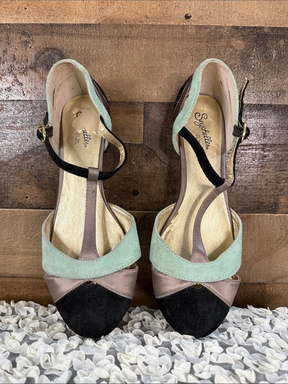 Seychelles Freesia T-Strap Flat Suede Women’s Shoes HTF
